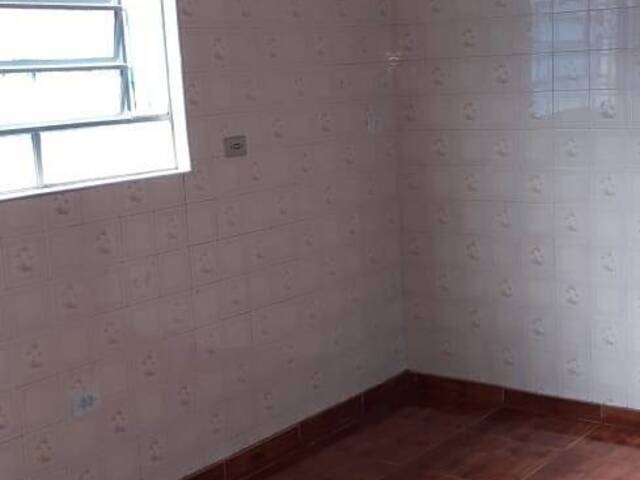Casa para Venda em São José dos Campos - 4