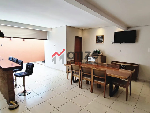Casa para Venda em São José dos Campos - 4