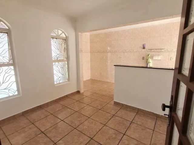Casa para Venda em São José dos Campos - 5