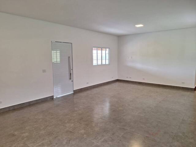 Casa para Venda em São José dos Campos - 5