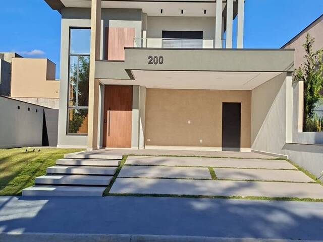 #718 - Casa em condomínio para Venda em Caçapava - SP