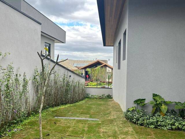#644 - Casa para Venda em São José dos Campos - SP - 3