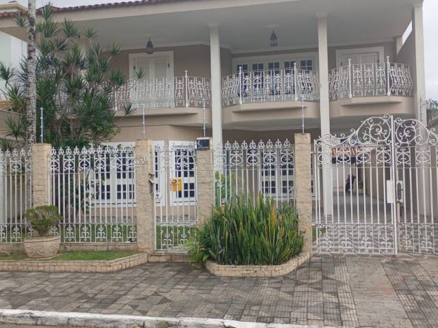 #749 - Sobrado para Venda em São Sebastião - SP