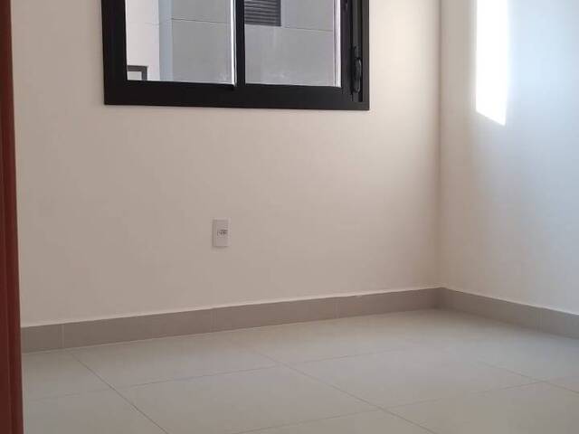 Apartamento para Venda em São José dos Campos - 4