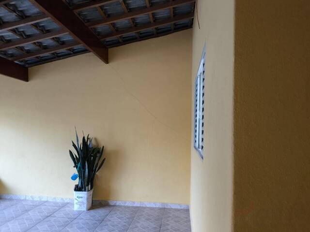 Casa para Venda em São José dos Campos - 4