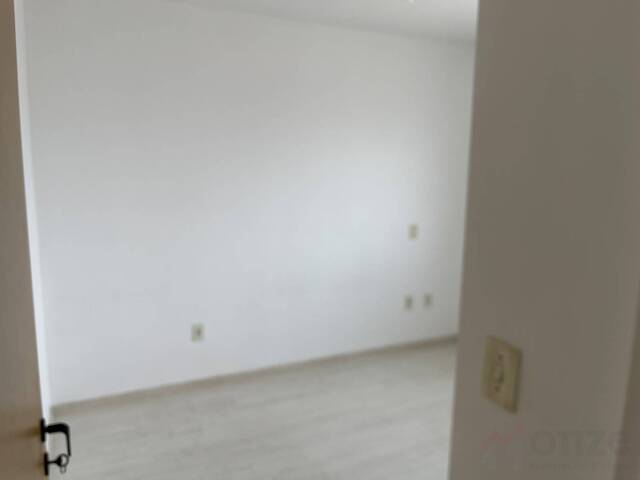 Apartamento para Venda em São José dos Campos - 4